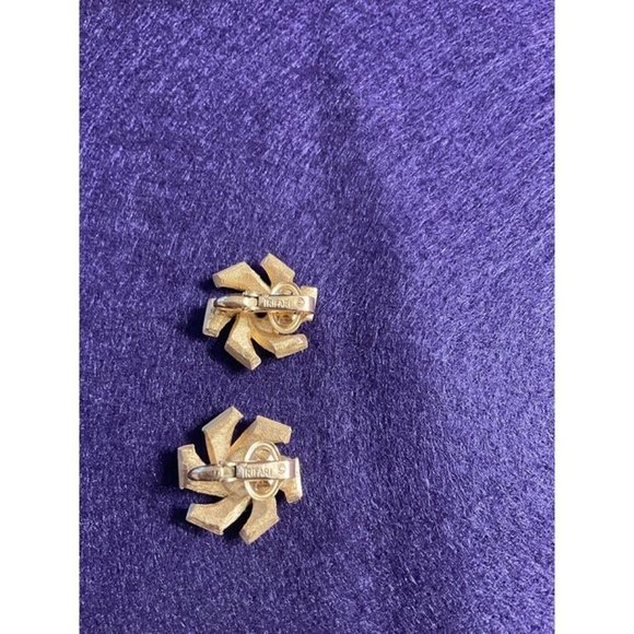 Beautiful Rare Vintage Crown Trifari Automic Style Gold Tone Clip Earrings HTF - Picture 2 of 6